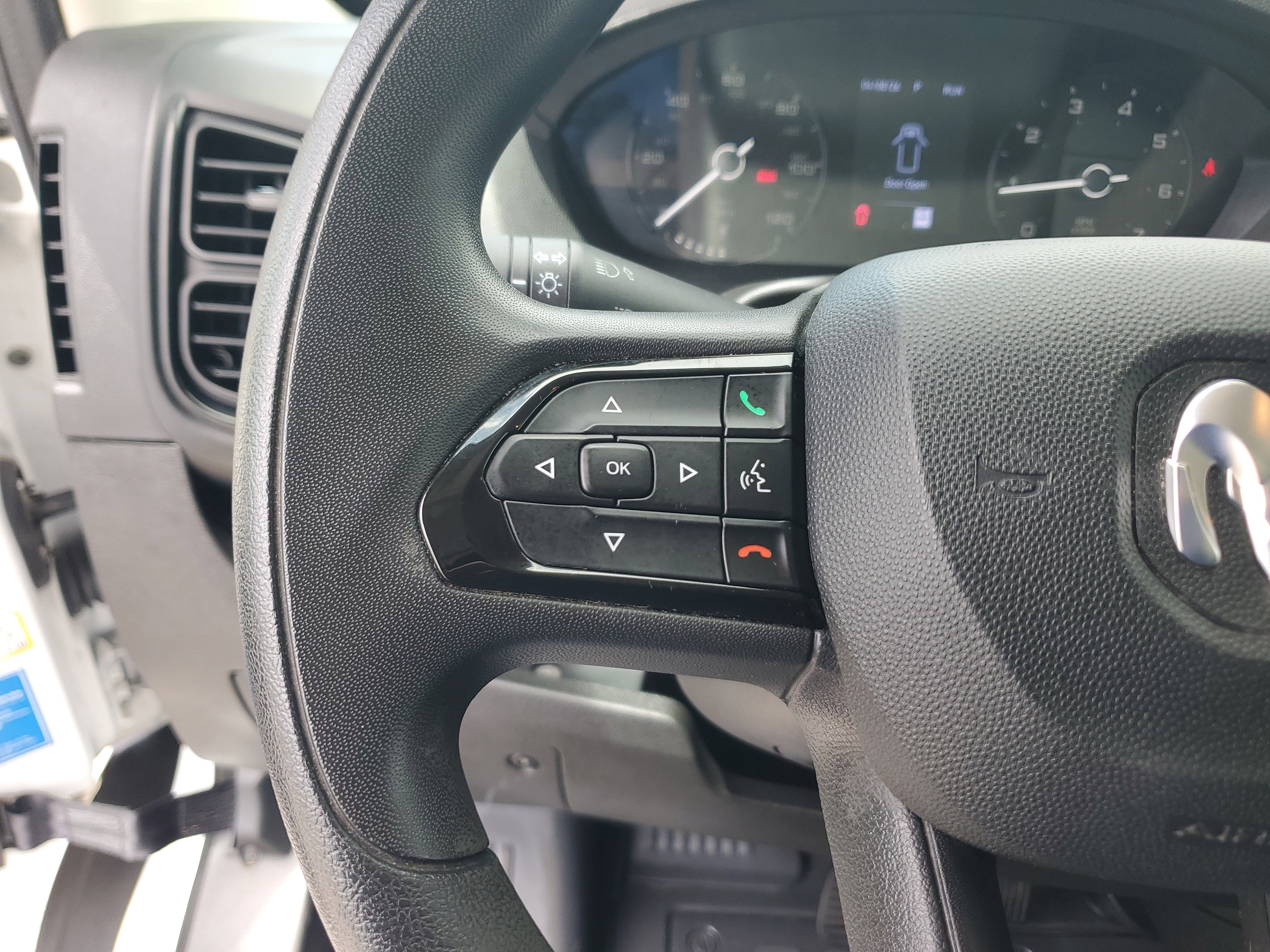 Used 2022 RAM ProMaster 2500 w/ Convenience Group FWD image 21