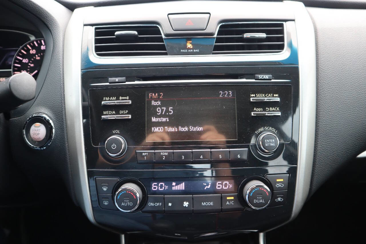Used 2015 Nissan Altima 2.5 SV image 29