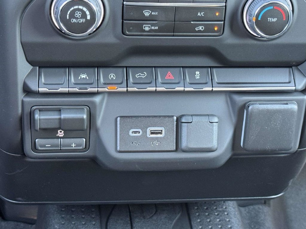 New 2026 Chevrolet Silverado 1500 Custom w/ Turbomax Blackout Package AWD/4WD image 7