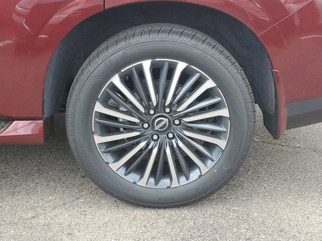 New 2025 Nissan Armada Platinum Reserve image 5