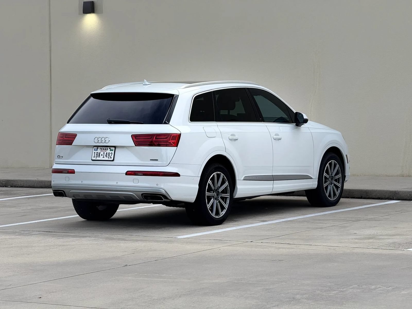 Used 2018 Audi Q7 2.0T Premium Plus AWD/4WD image 7