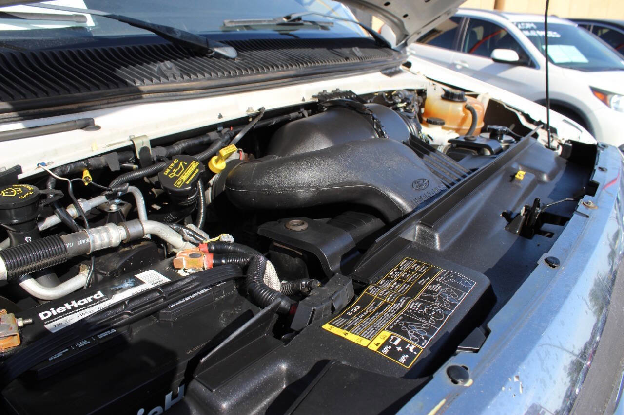 Used 2013 Ford E-450 and Econoline 450 Super Duty w/ Shuttle Bus Prep Pkg RWD image 8