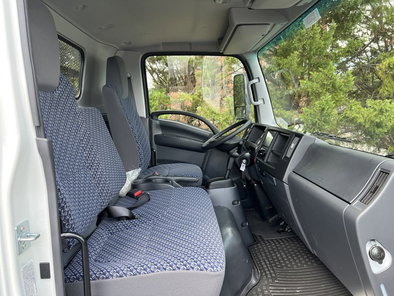 New 2025 Chevrolet Low Cab Forward image 21