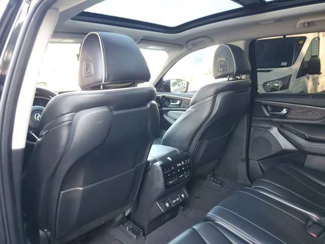 Used 2023 Acura MDX SH-AWD w/ Advance Package image 11