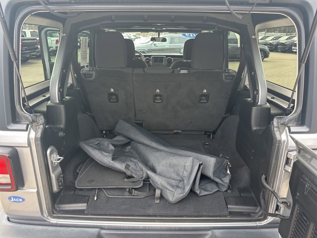 Used 2019 Jeep Wrangler Unlimited Sport image 27