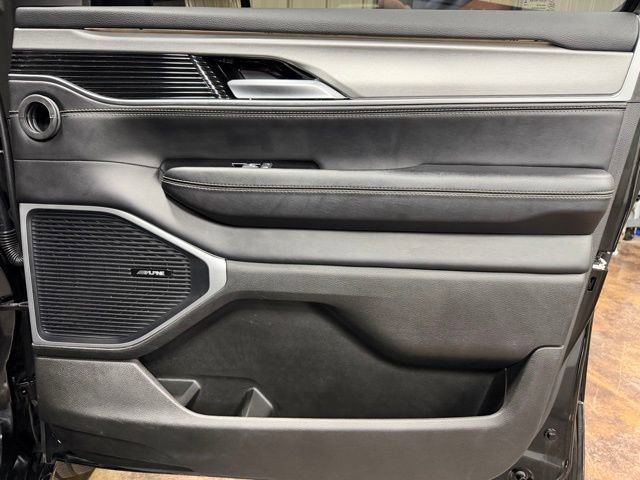 Used 2024 Jeep Wagoneer Series II image 31