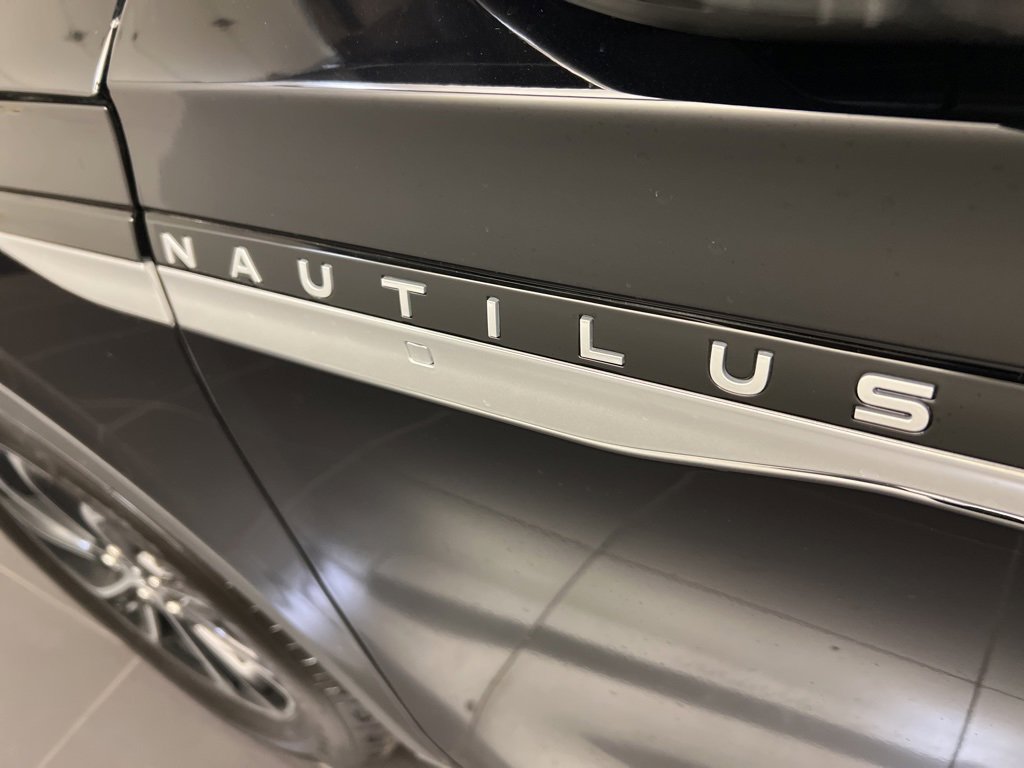 Used 2026 Lincoln Nautilus Premier w/ Equipment Group 102A image 42