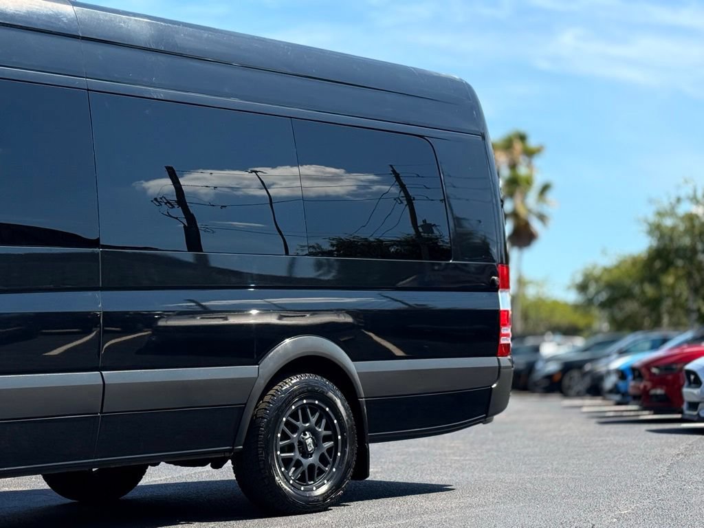 Used 2015 Mercedes-Benz Sprinter 3500 image 2