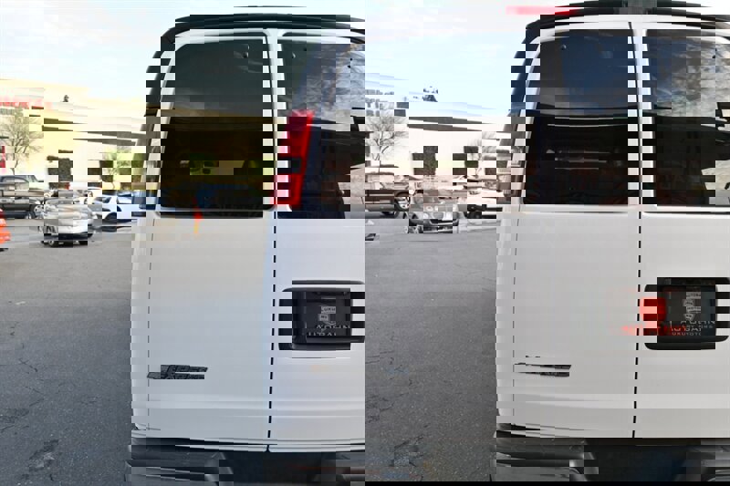 Used 2017 Chevrolet Express 3500 LT w/ LT Preferred Equipment Group image 3