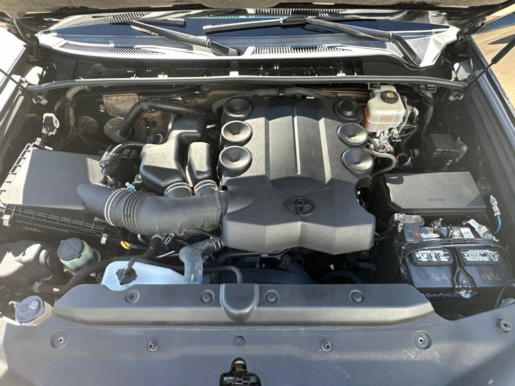 Used 2020 Toyota 4Runner Limited AWD/4WD image 29