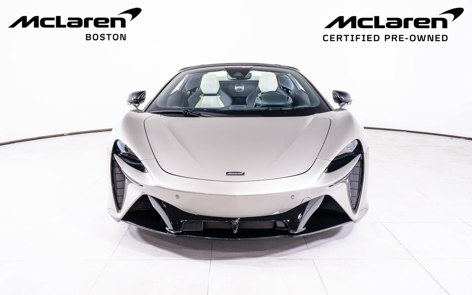 Used 2025 McLaren Artura Spider image 10