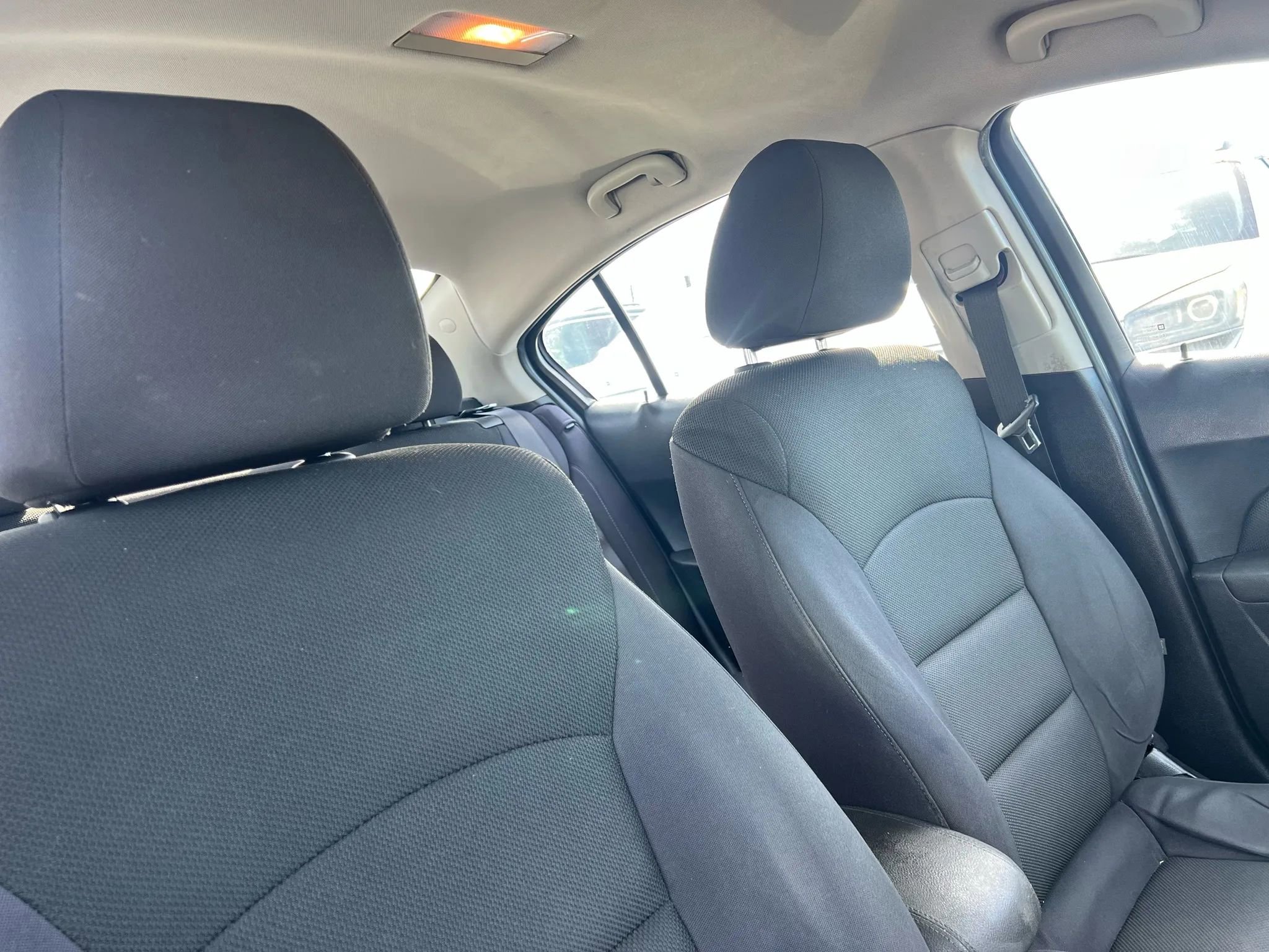 Used 2014 Chevrolet Cruze LT image 17