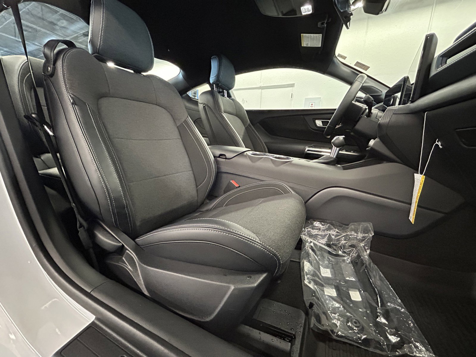 Used 2025 Ford Mustang Coupe image 15