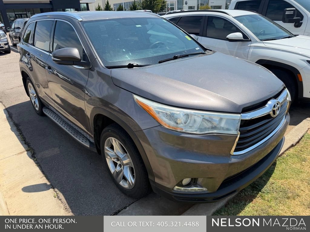 Used 2016 Toyota Highlander Limited FWD image 3
