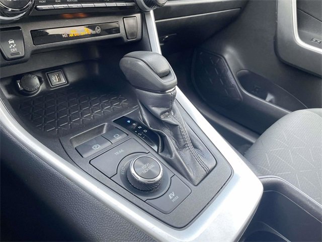 Used 2024 Toyota RAV4 XLE image 30