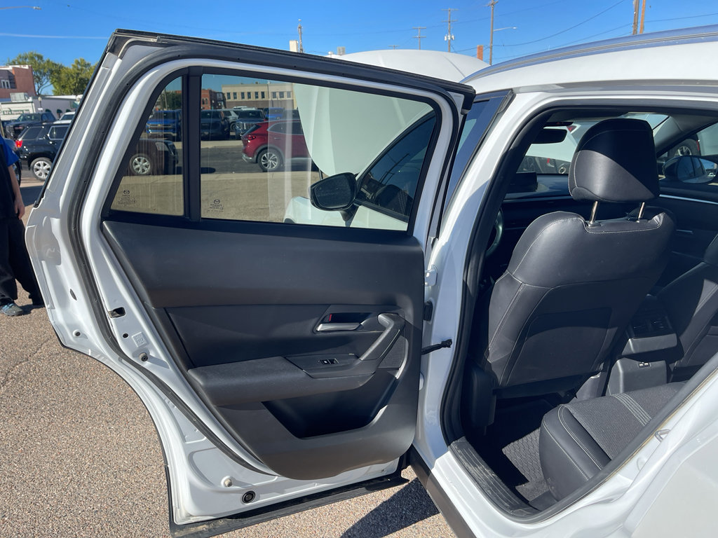 Used 2023 MAZDA CX-50 2.5 S w/ Preferred Plus Pkg image 12