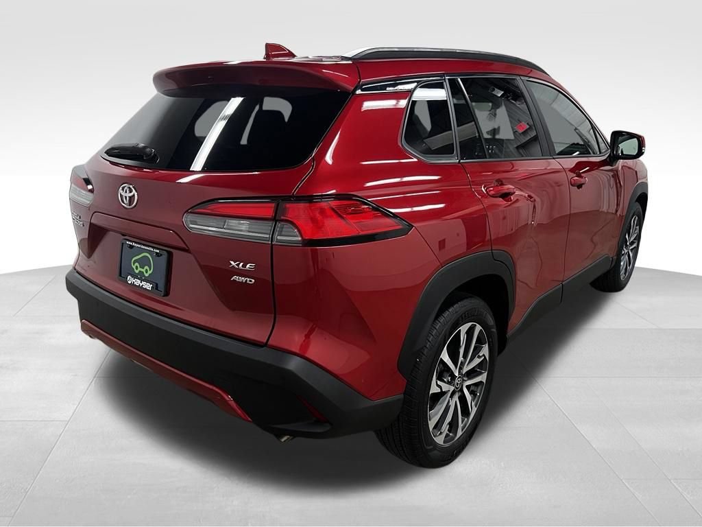 Used 2023 Toyota Corolla Cross XLE AWD/4WD image 3