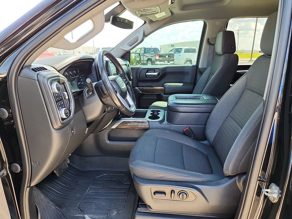 Used 2020 GMC Sierra 1500 Elevation w/ Elevation Value Package AWD/4WD image 18