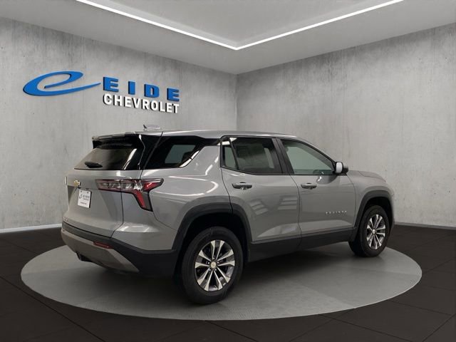 Used 2025 Chevrolet Equinox LT image 3