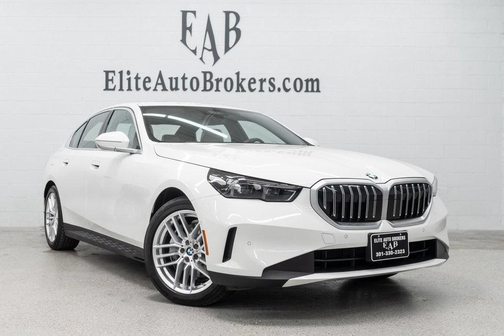 Used 2025 BMW 540i xDrive AWD/4WD image 6