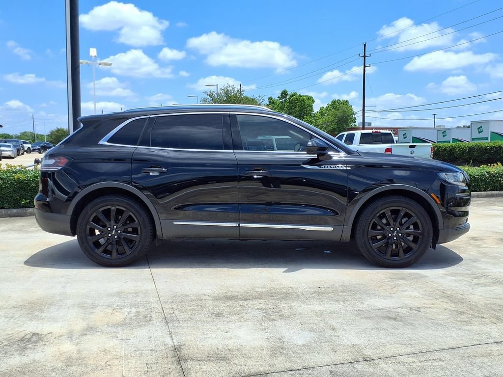 Used 2023 Lincoln Nautilus Reserve w/ Monochromatic Package FWD image 8