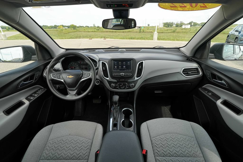 Used 2022 Chevrolet Equinox LS AWD/4WD image 28