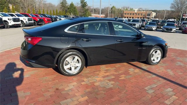 Used 2023 Chevrolet Malibu LS image 3