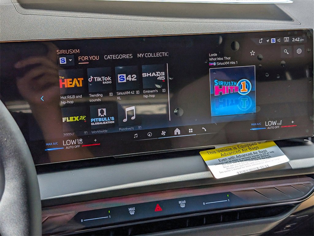 New 2025 BMW X3 xDrive30i w/ Convenience Package image 28