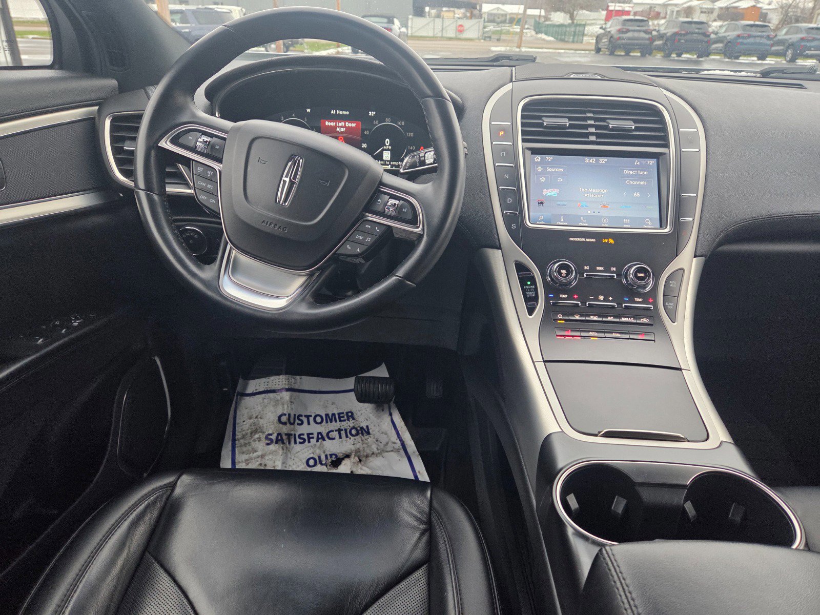 Used 2020 Lincoln Nautilus Premier w/ Equipment Group 101A image 12