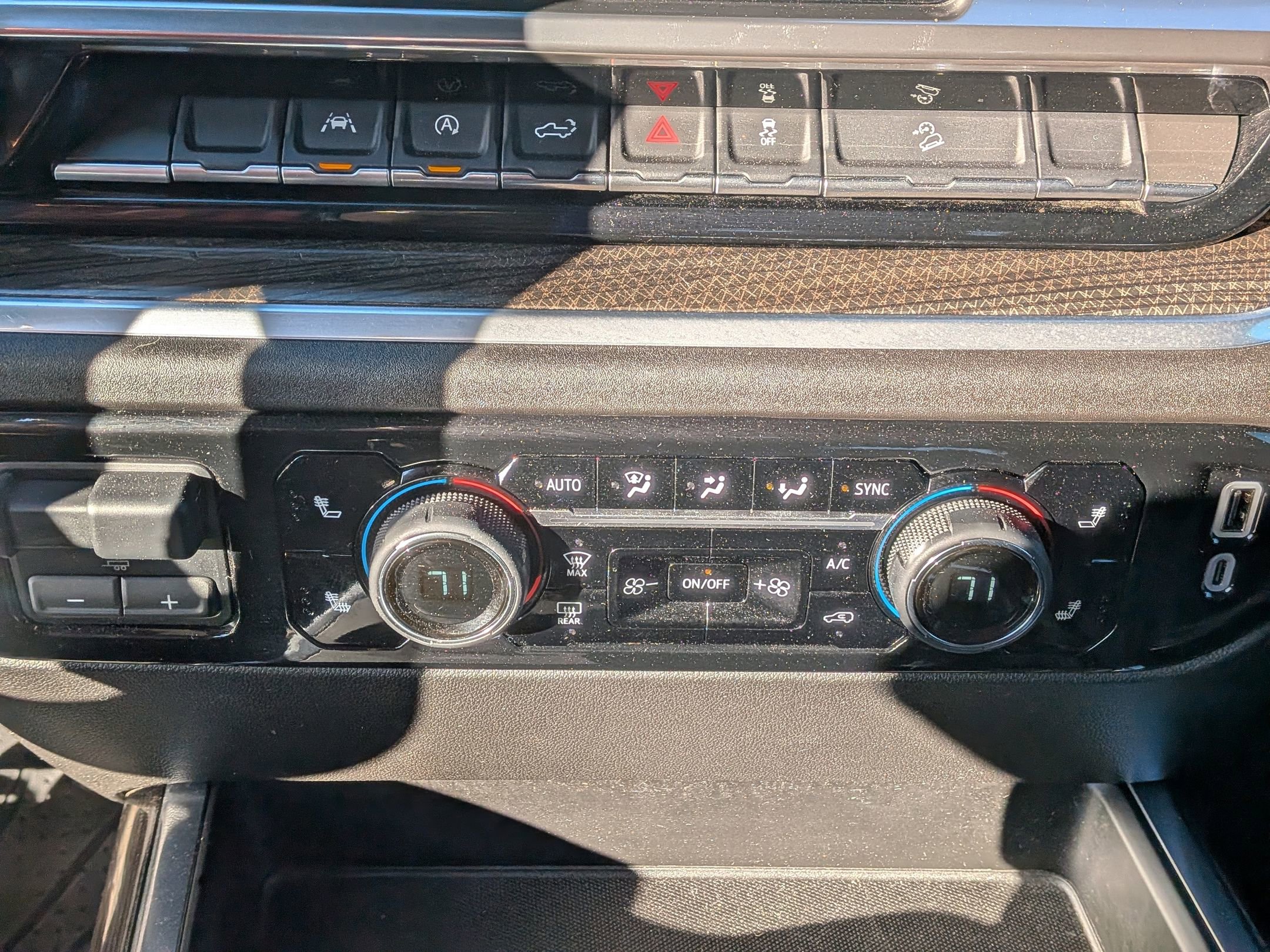 Certified 2024 Chevrolet Silverado 1500 RST w/ All Star Edition Plus image 30