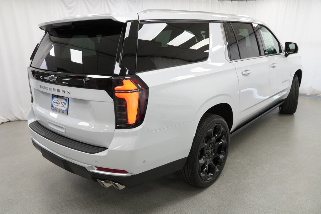 New 2026 Chevrolet Suburban High Country AWD/4WD image 3