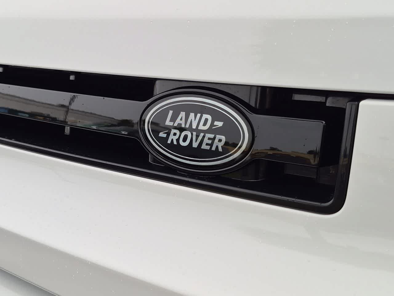New 2026 Land Rover Defender 110 S AWD/4WD image 12