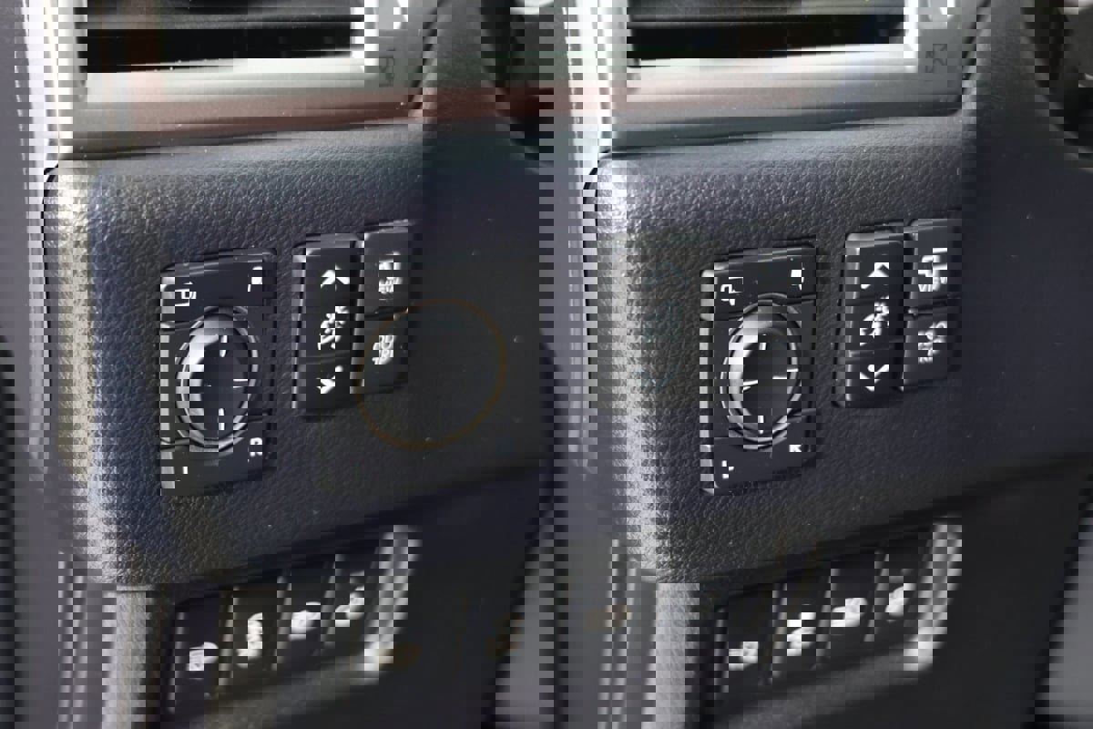 Used 2023 Lexus GX 460 Luxury w/ Sport Design Package image 27