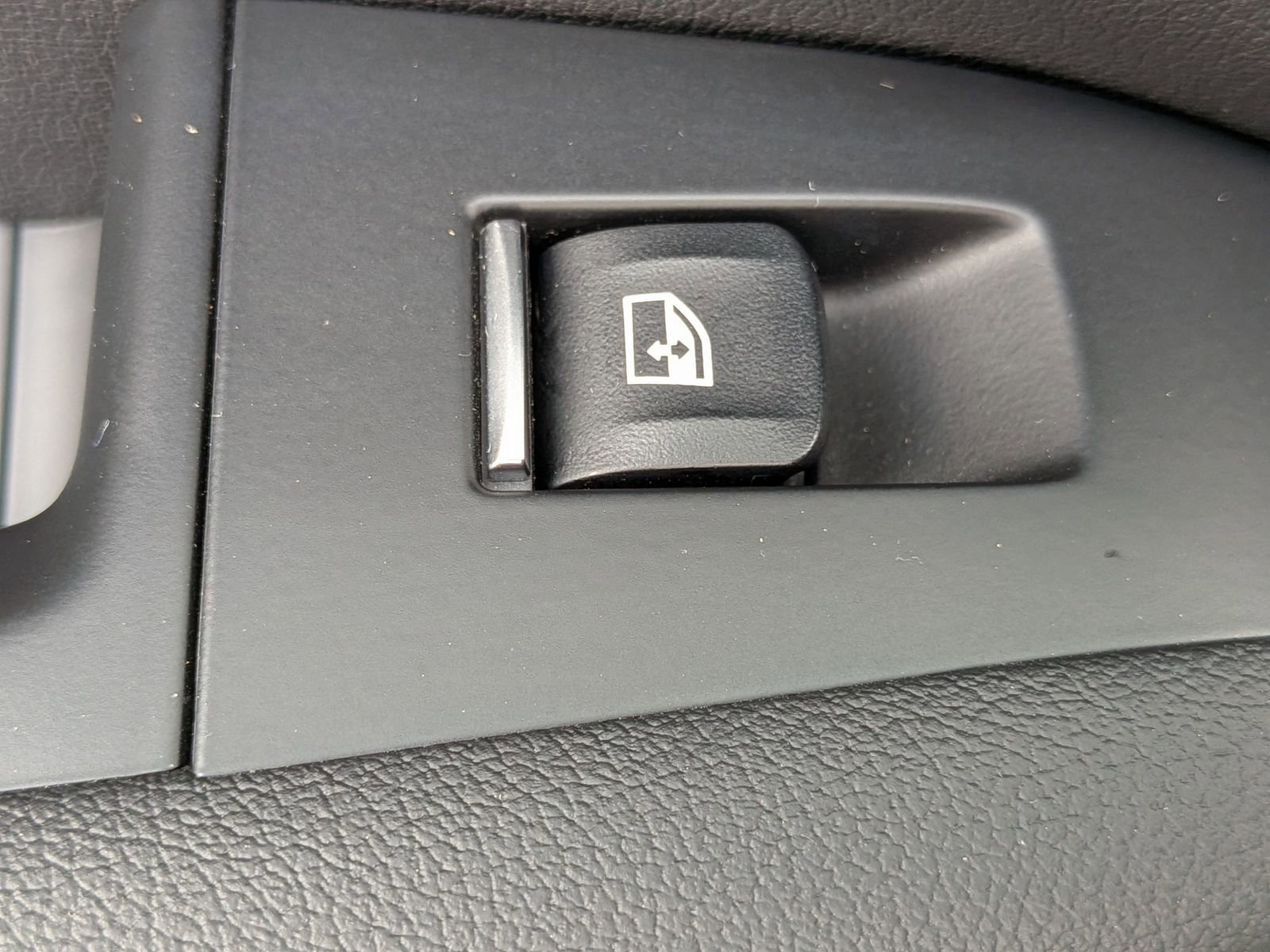 Used 2022 BMW X5 xDrive40i w/ Premium Package image 30