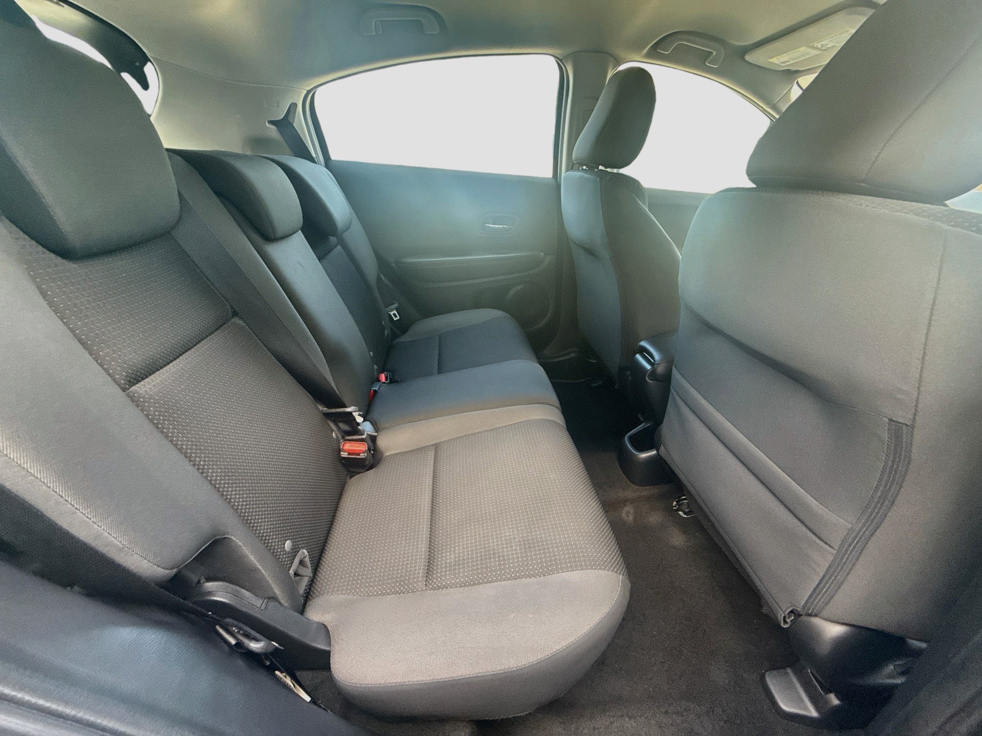 Used 2022 Honda HR-V LX image 27