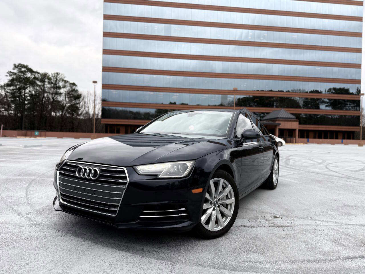 Used 2017 Audi A4 2.0T Premium w/ Convenience Package image 2