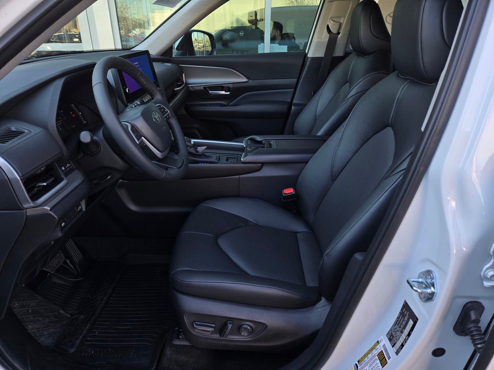 Certified 2026 Toyota Grand Highlander XLE image 14