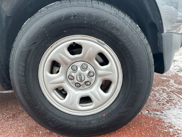 Used 2022 Nissan Frontier S image 32