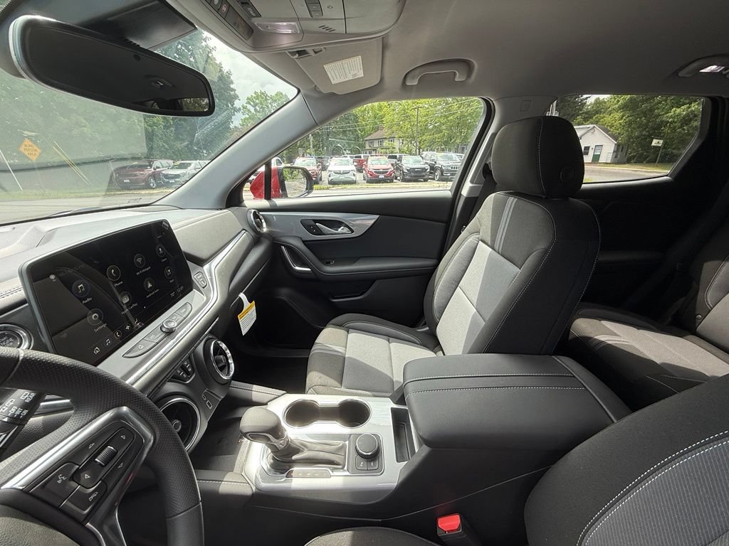 New 2026 Chevrolet Blazer LT w/ Convenience Package AWD/4WD image 19