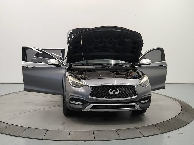 Used 2017 INFINITI QX30 Premium w/ Navigation Package AWD/4WD image 11