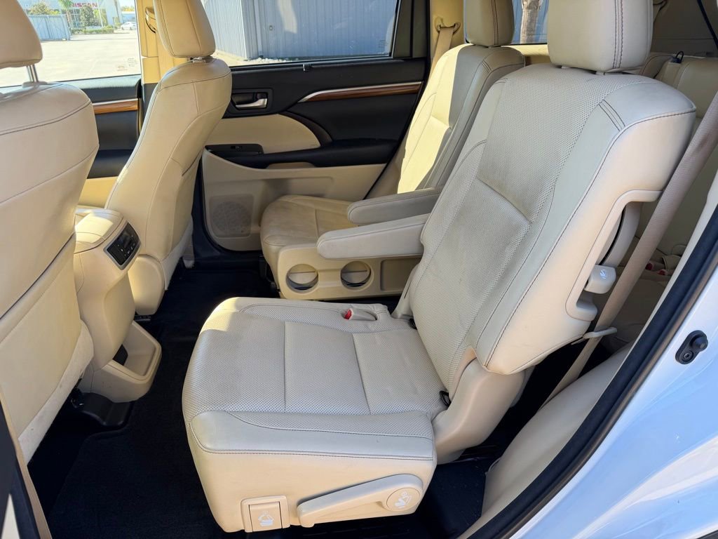 Used 2018 Toyota Highlander Limited image 13