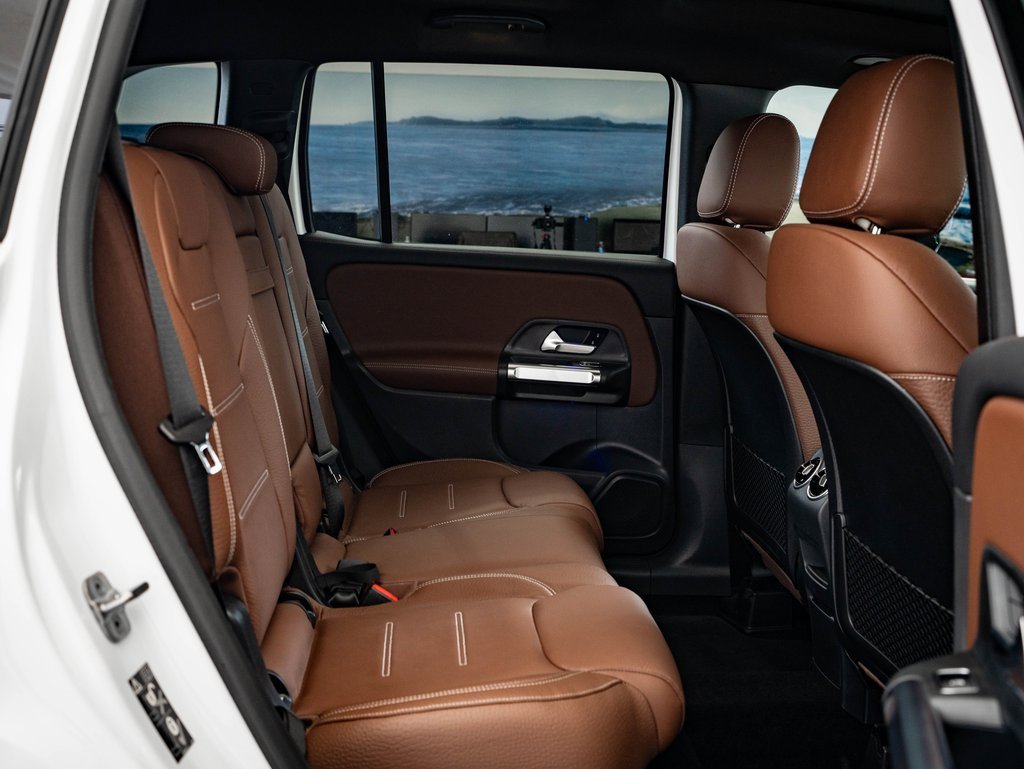 Certified 2023 Mercedes-Benz GLB 250 4MATIC image 43