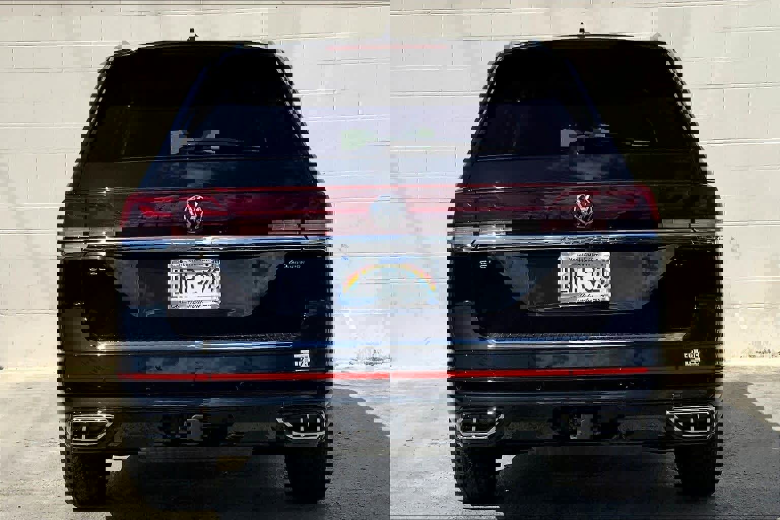 Used 2024 Volkswagen Atlas SEL Premium R-Line image 6