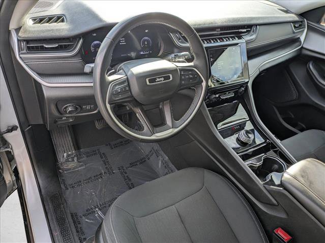 Used 2023 Jeep Grand Cherokee L Laredo image 10