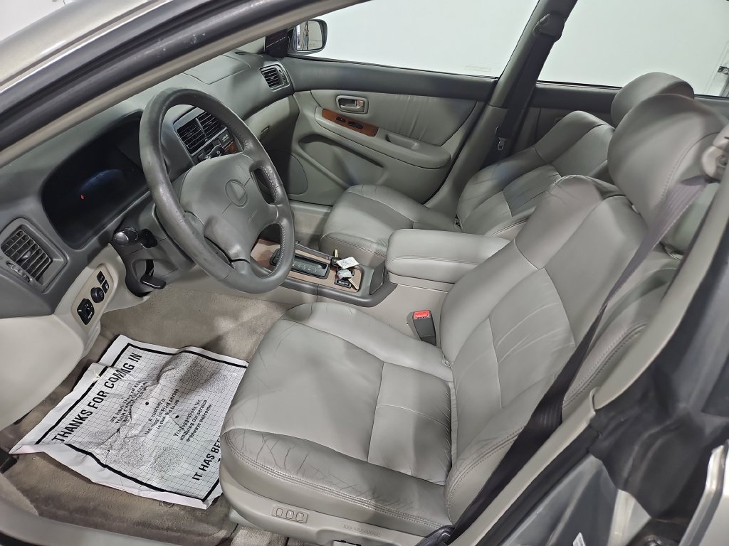 Used 2000 Lexus ES 330 w/ Lexus Value Pkg FWD image 10