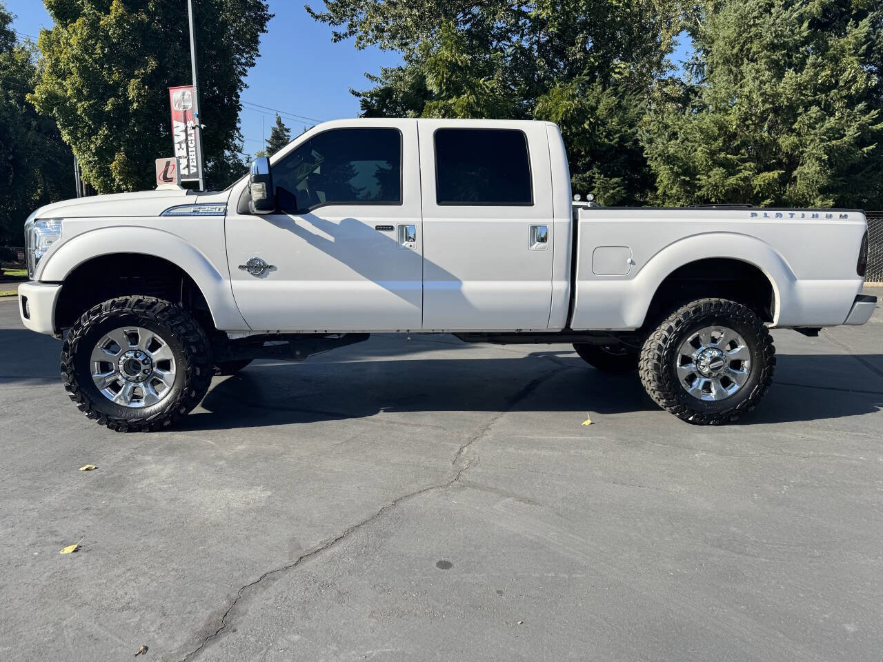 Used 2015 Ford F250 Platinum w/ FX4 Off-Road Package image 2