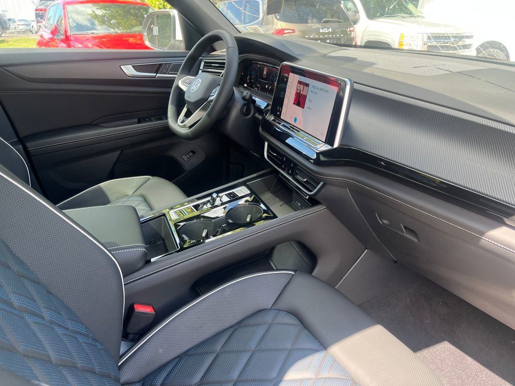New 2026 Volkswagen Atlas Cross Sport SEL Premium R-Line image 20