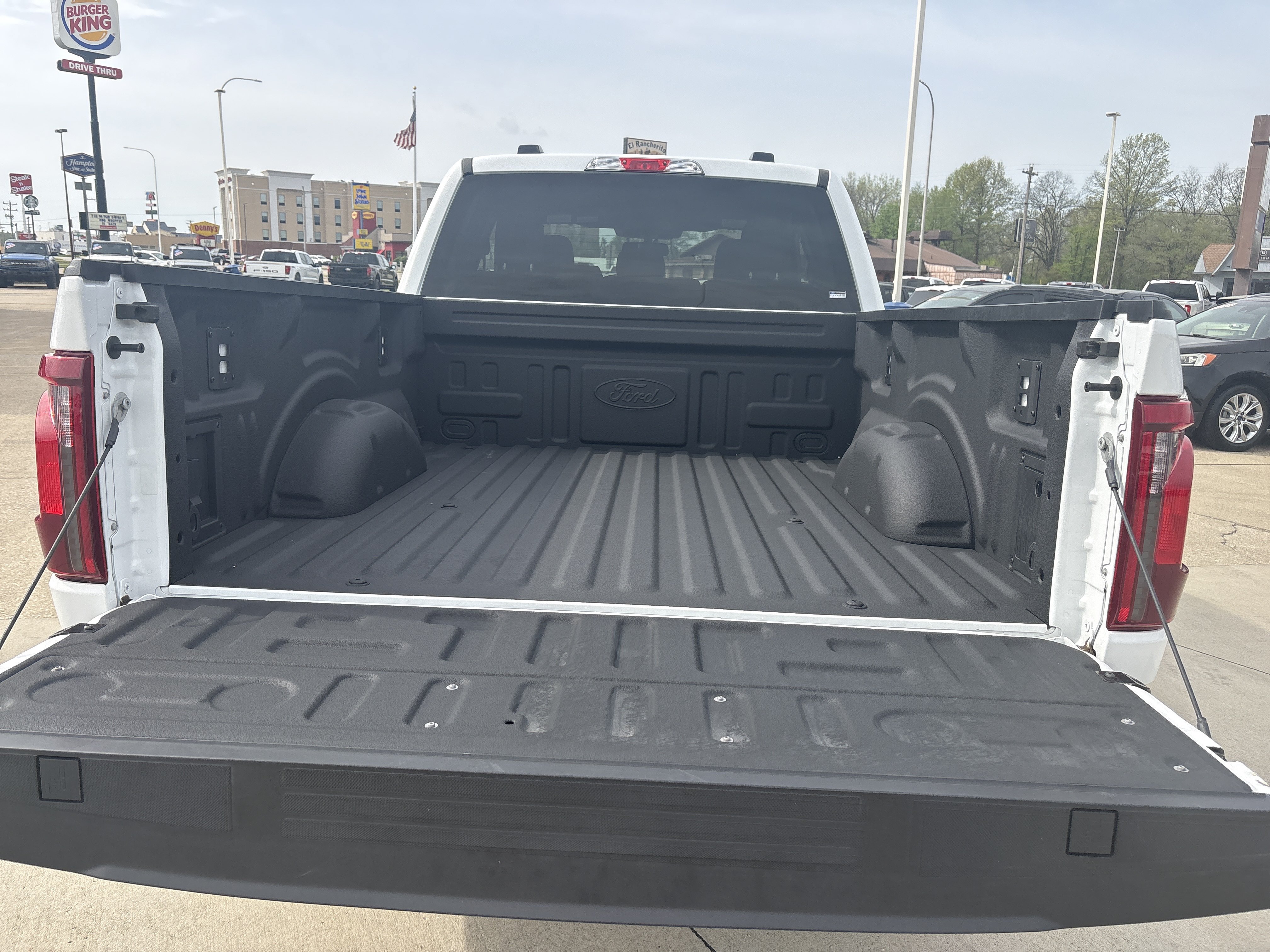Used 2024 Ford F150 XLT w/ FX4 Off-Road Package AWD/4WD image 5