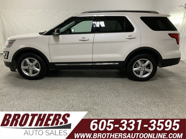 Used 2017 Ford Explorer XLT w/ Equipment Group 202A