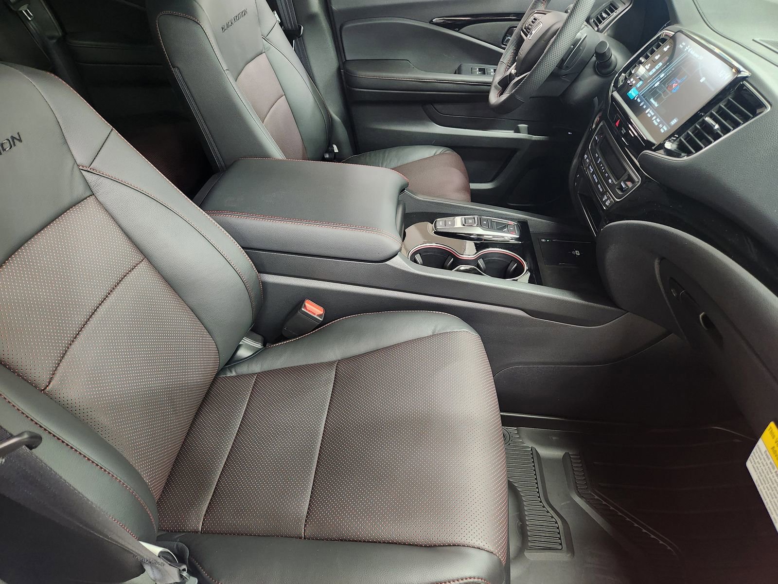 New 2026 Honda Ridgeline Black Edition image 7